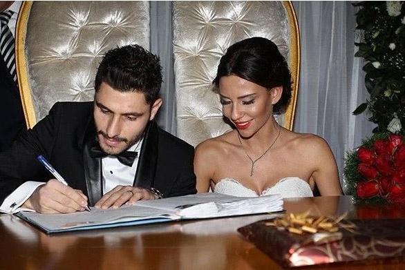 Falcıya inandı Özer Hurmacı'yı boşuyor 4