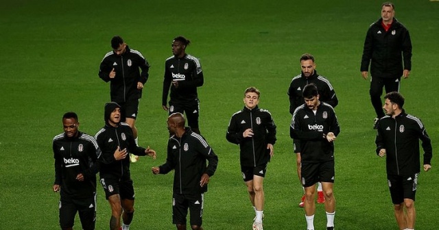 Trabzonsporlu futbolculara beğeni atan Beşiktaşlı futbolcu tepkilerin odağında! 4