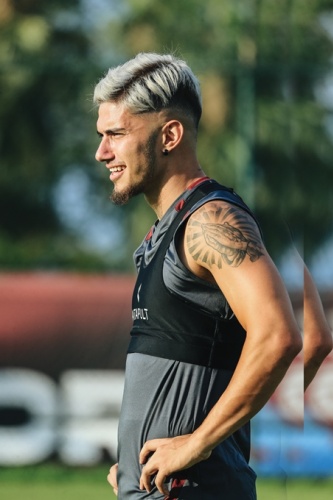 Berat Özdemir merak edilenleri yanıtladı 18