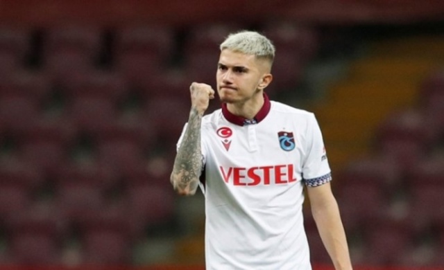 Berat Özdemir merak edilenleri yanıtladı 17