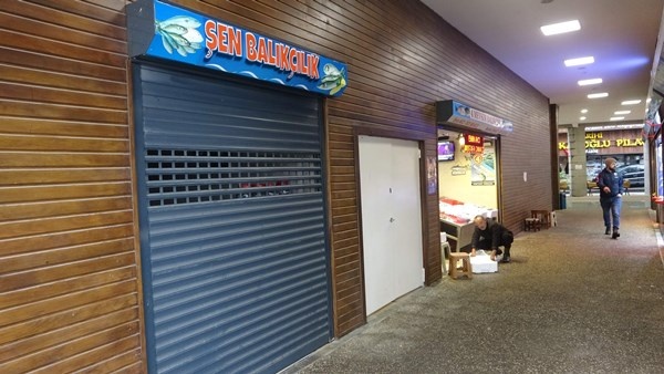 Trabzon'da fırtına! Uçak seferleri iptal, hamsi fiyatları fırladı 5