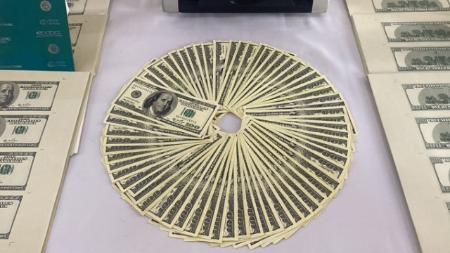 Bastığı sahte paranın geçmediği test yok! Suçüstü yakalandı... 2