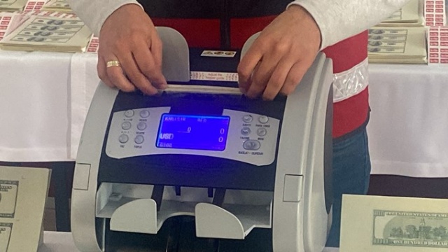 Bastığı sahte paranın geçmediği test yok! Suçüstü yakalandı... 6