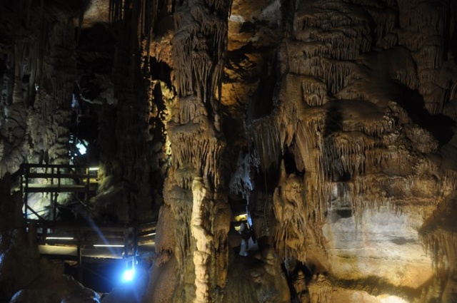 Karaca Mağarası'na yoğun ilgi 5