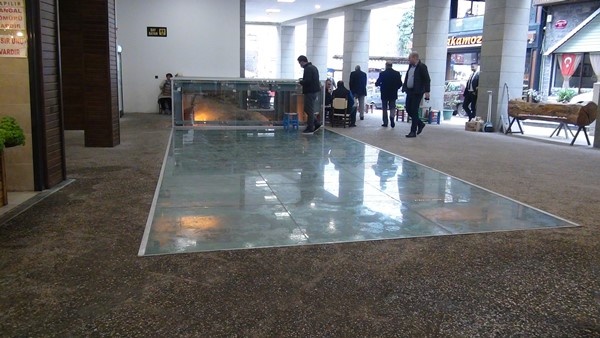 Trabzon'da 7 asırlık sur kalıntısına camekanlı koruma. Foto Haber 6