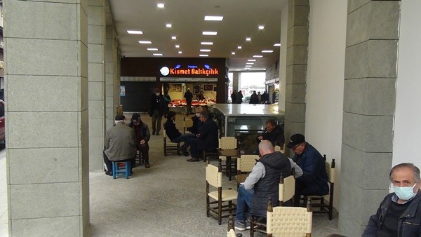 Trabzon'da 7 asırlık sur kalıntısına camekanlı koruma. Foto Haber 10