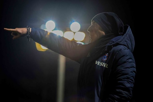 Trabzonspor Gaziantep FK maçına hazırlanıyor. 15