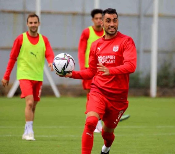 Sivasspor'un Uğur Çiftçi için istedikleri belli oldu! 4