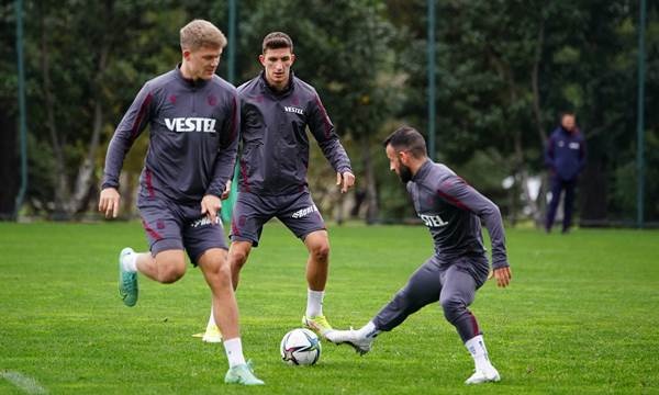 Trabzonspor'da neşeli antrenman! Un ve yumurtaya buladılar 3