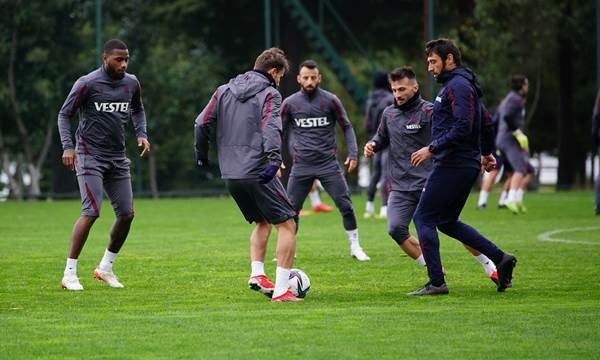Trabzonspor'da neşeli antrenman! Un ve yumurtaya buladılar 2