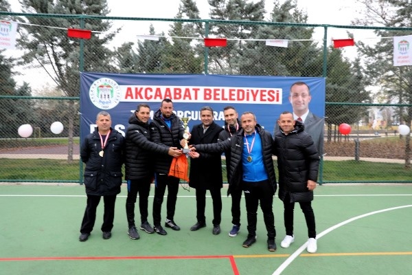 Başkent’te ayak tenisi turnuvası sona erdi. 10