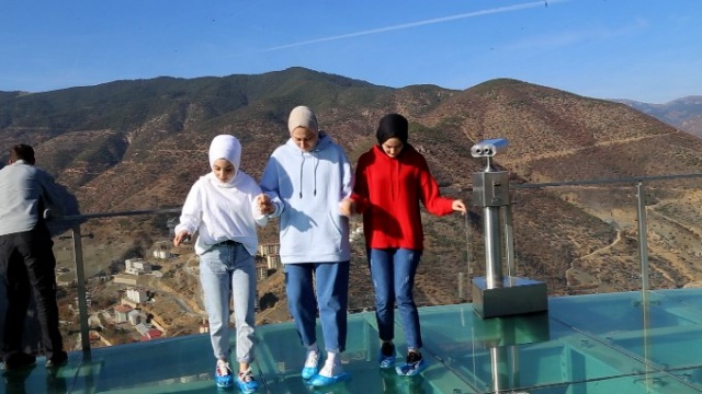 Gümüşhane'deki cam terasa yarım milyon ziyaretçi 2