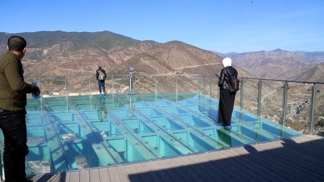 Gümüşhane'deki cam terasa yarım milyon ziyaretçi 13