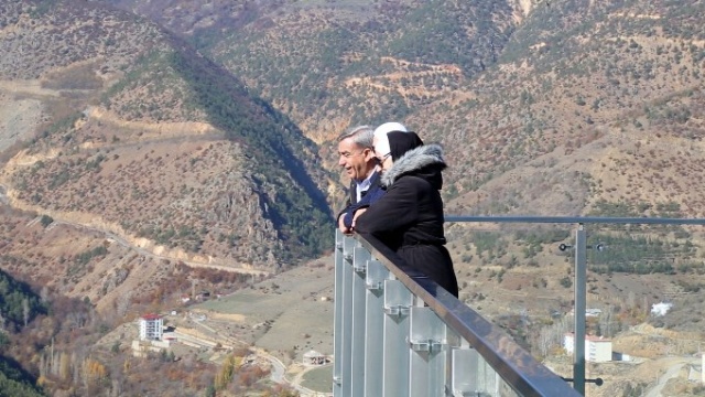 Gümüşhane'deki cam terasa yarım milyon ziyaretçi 12