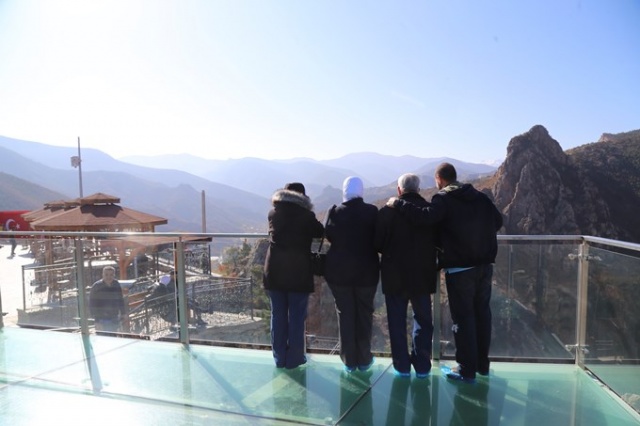 Gümüşhane'deki cam terasa yarım milyon ziyaretçi 5