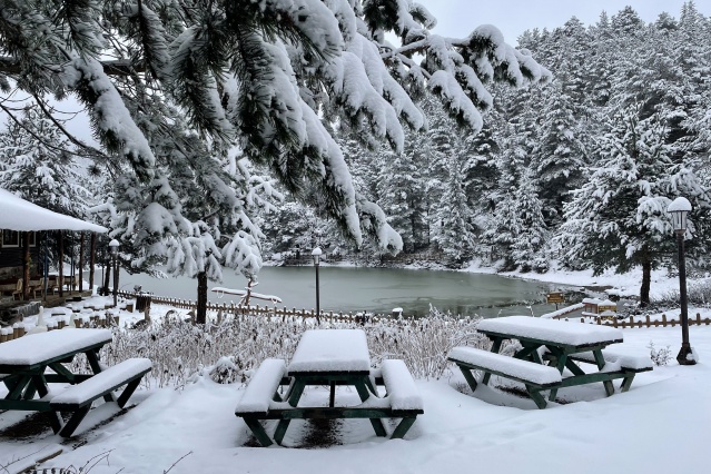 Limni Gölü'nden eşsiz kar manzaraları 11