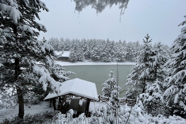 Limni Gölü'nden eşsiz kar manzaraları 10
