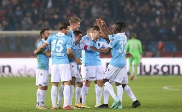 Trabzonspor'un muhtemel Adana Demirspor 11'i 4