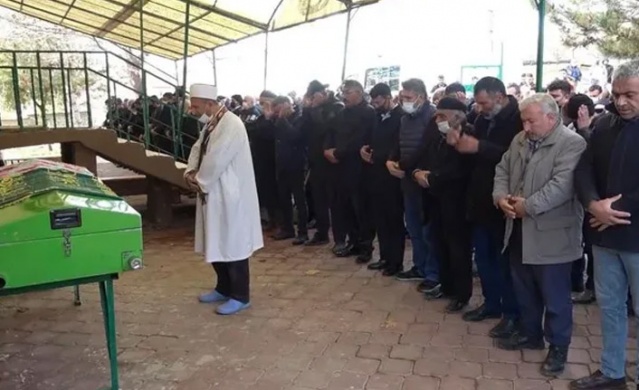 İntihar etmeye kalktı, yanlışlıkla kızını öldürdü! 7