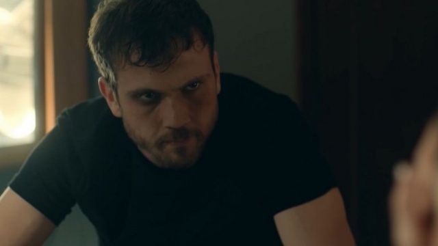 Üç Kuruş'ta Aras Bulut İynemli sürprizi 12