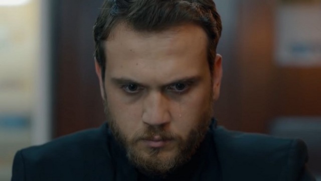 Üç Kuruş'ta Aras Bulut İynemli sürprizi 11