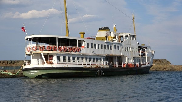 Trabzon'da boğazın emektarı meclis kararıyla satışa çıkarılıyor 11