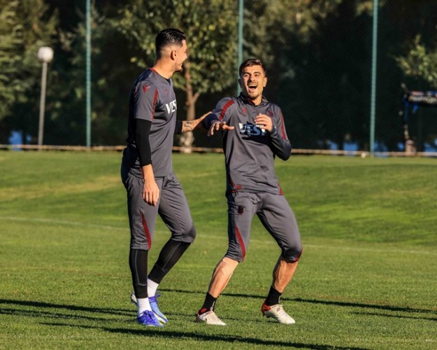 Trabzonspor'da Kouassi idmana çıktı 6