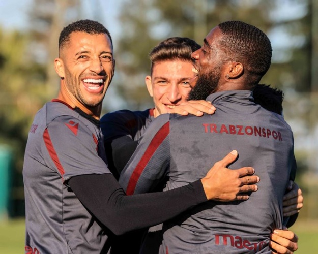 Trabzonspor'da Kouassi idmana çıktı 4