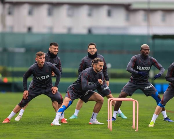 Lider Trabzonspor Altay'a hazırlanıyor 19