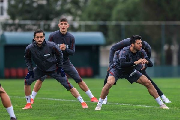 Lider Trabzonspor Altay'a hazırlanıyor 47