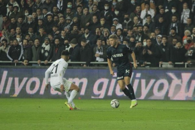 Trabzonsporlu futbolcu için dikkat çeken yorum: Niyeti o an değişti 2