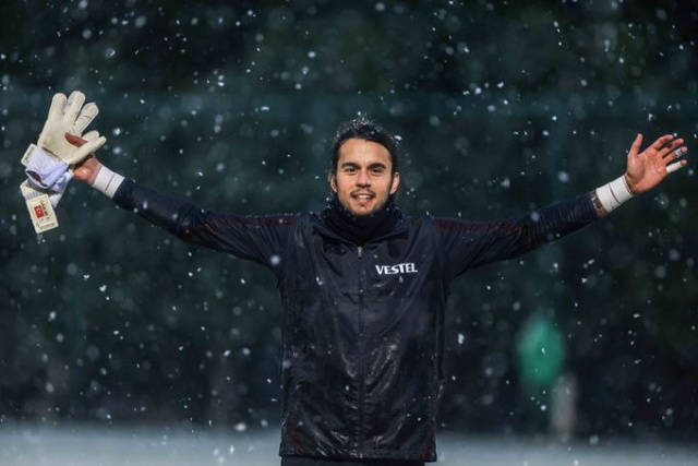 Trabzonspor kar altında çalıştı 5