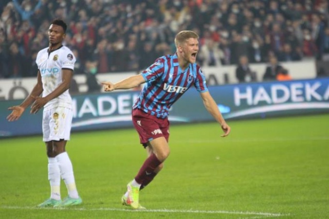 "Trabzonspor'un hücum ve savunması arasında büyük kalite farkı var" Foto Galeri 5