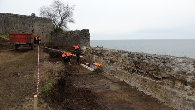 Trabzon'da tarihi kalede kafatası olmayan iskelet bulundu.15-01-2022 Foto Galeri 7
