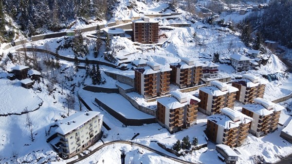 Rize’nin Hemşin ilçesinden karpostallık kar görüntüleri - Foto Galeri 8