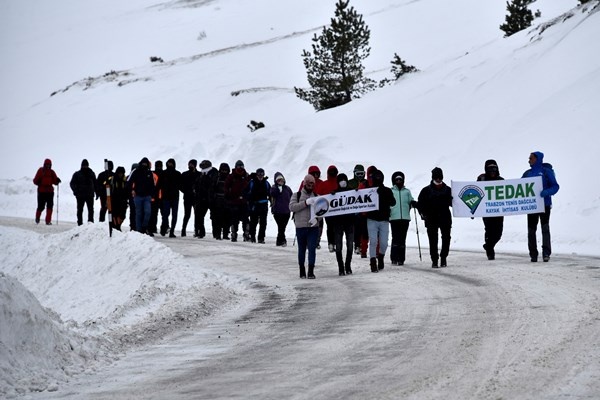 Çığ şehitleri 13. yılında Zigana Dağında anıldı. Foto Galeri 2
