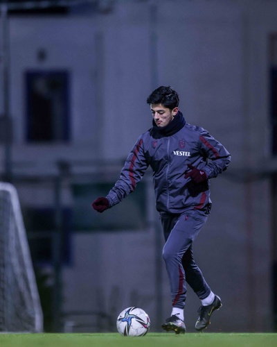 Trabzonspor'da hazırlıklar başladı! Yeni transferler idmanda. Foto Galeri 6
