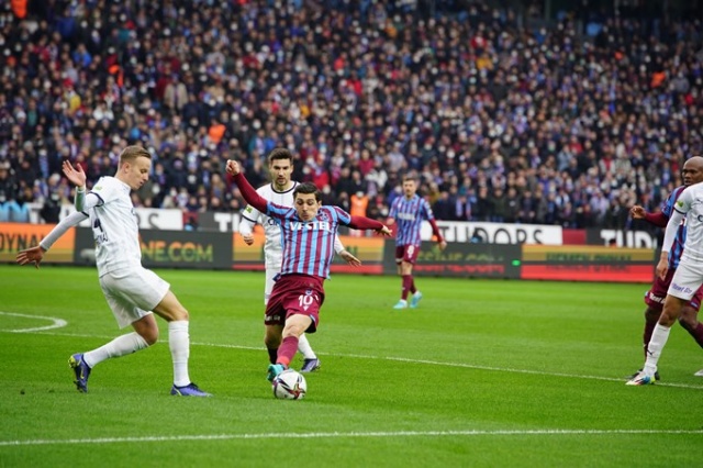 "Trabzonspor'da Nwakaeme probleme dönüşebilir" Foto Galeri. 5