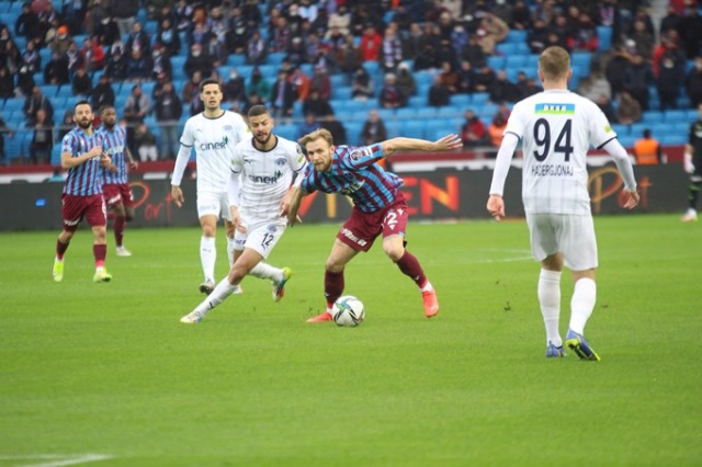 "Trabzonspor'da Nwakaeme probleme dönüşebilir" Foto Galeri. 6