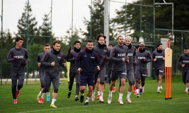Trabzonspor Denizli maçının hazırlıklarına başladı. Foto Galeri. 2