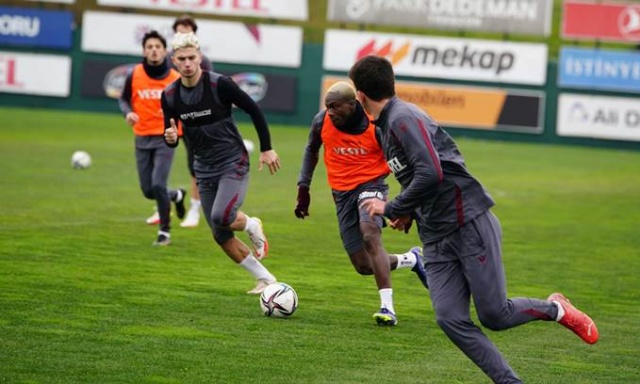 Trabzonspor Denizli maçının hazırlıklarına başladı. Foto Galeri. 9
