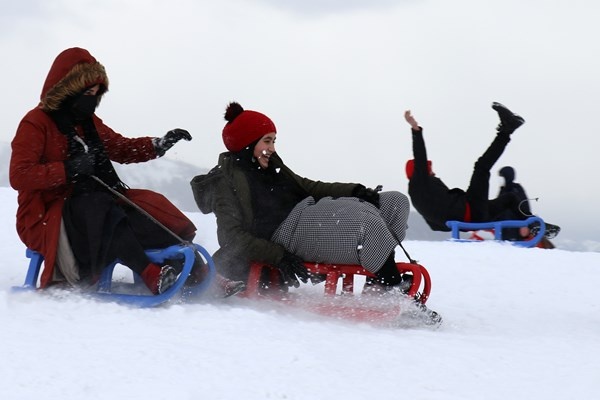 Zigana dağı karne tatilinde doldu taştı. Foto Galeri. 2