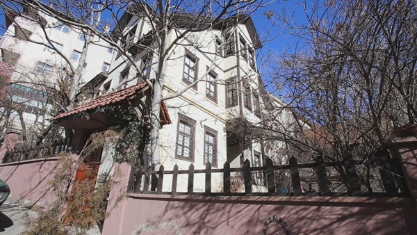 Gümüşhane'de 100 yıllık konağın yarım asırlık sakinleri. Foto Galeri 13