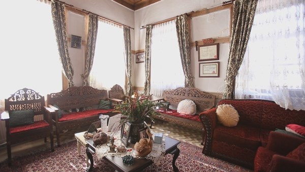 Gümüşhane'de 100 yıllık konağın yarım asırlık sakinleri. Foto Galeri 8