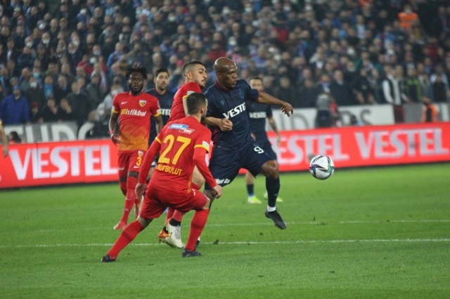 Trabzonspor 3-2 Kayserispor / Maçtan Kareler. Foto Galeri 54