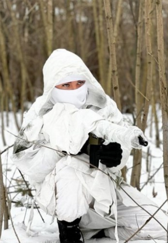 Ukraynalı güzel Anastasiia Lenna da harekete geçti. Foto Haber 3