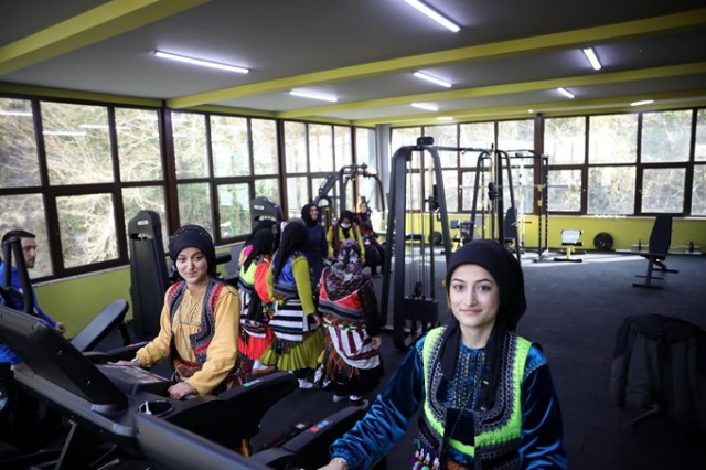 Trabzon'da Ağasar kıyafetleriyle fitness. Foto Galeri 2