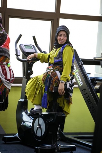Trabzon'da Ağasar kıyafetleriyle fitness. Foto Galeri 6