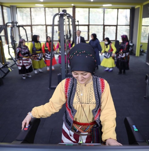 Trabzon'da Ağasar kıyafetleriyle fitness. Foto Galeri 3