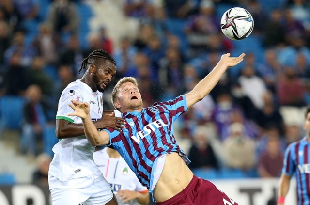 Cornelius'tan Sörloth itirafı: Gelmeden görüştüm. Foto Haber. 10